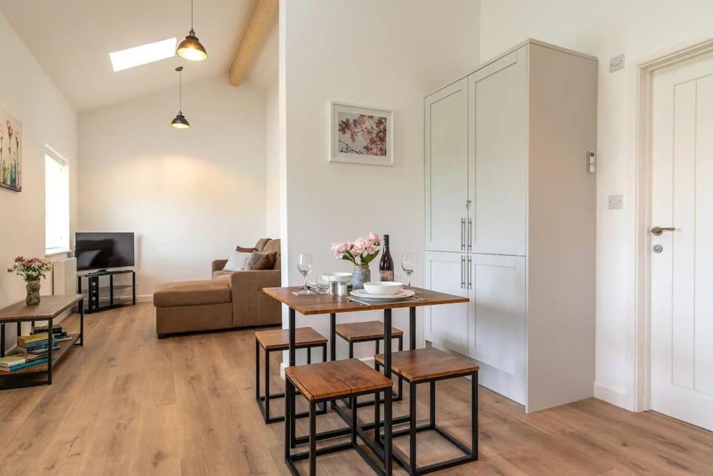 Rose Barn - Luxury Barn Accommodation In The Cotswolds Gretton  Экстерьер фото