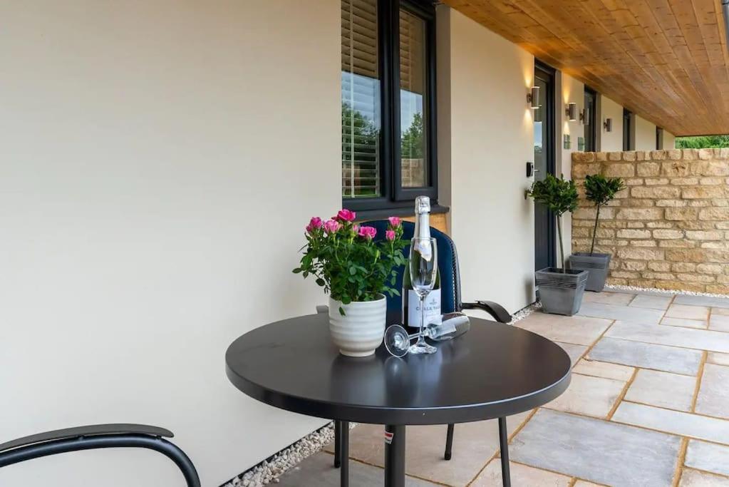 Rose Barn - Luxury Barn Accommodation In The Cotswolds Gretton  Экстерьер фото